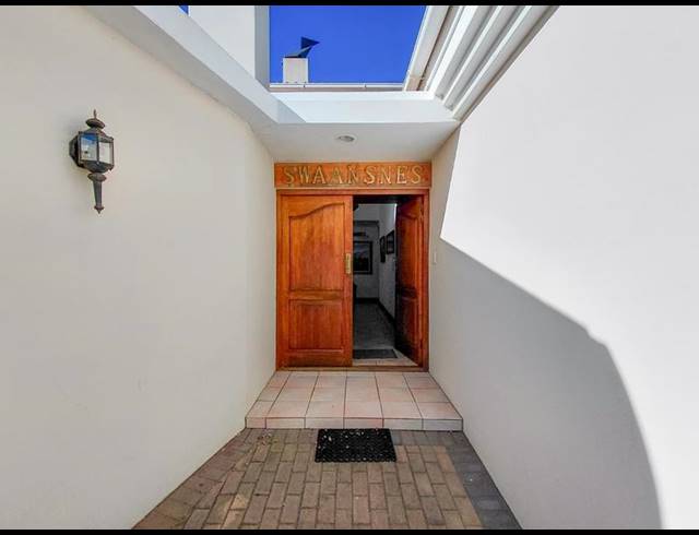 5 BEDROOM HOUSE FOR SALE IN STILBAAI-WES